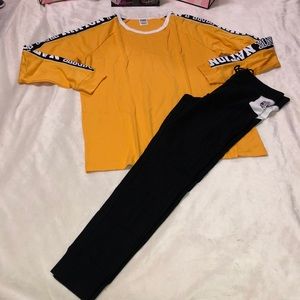 Pink Victoria secret set size medium